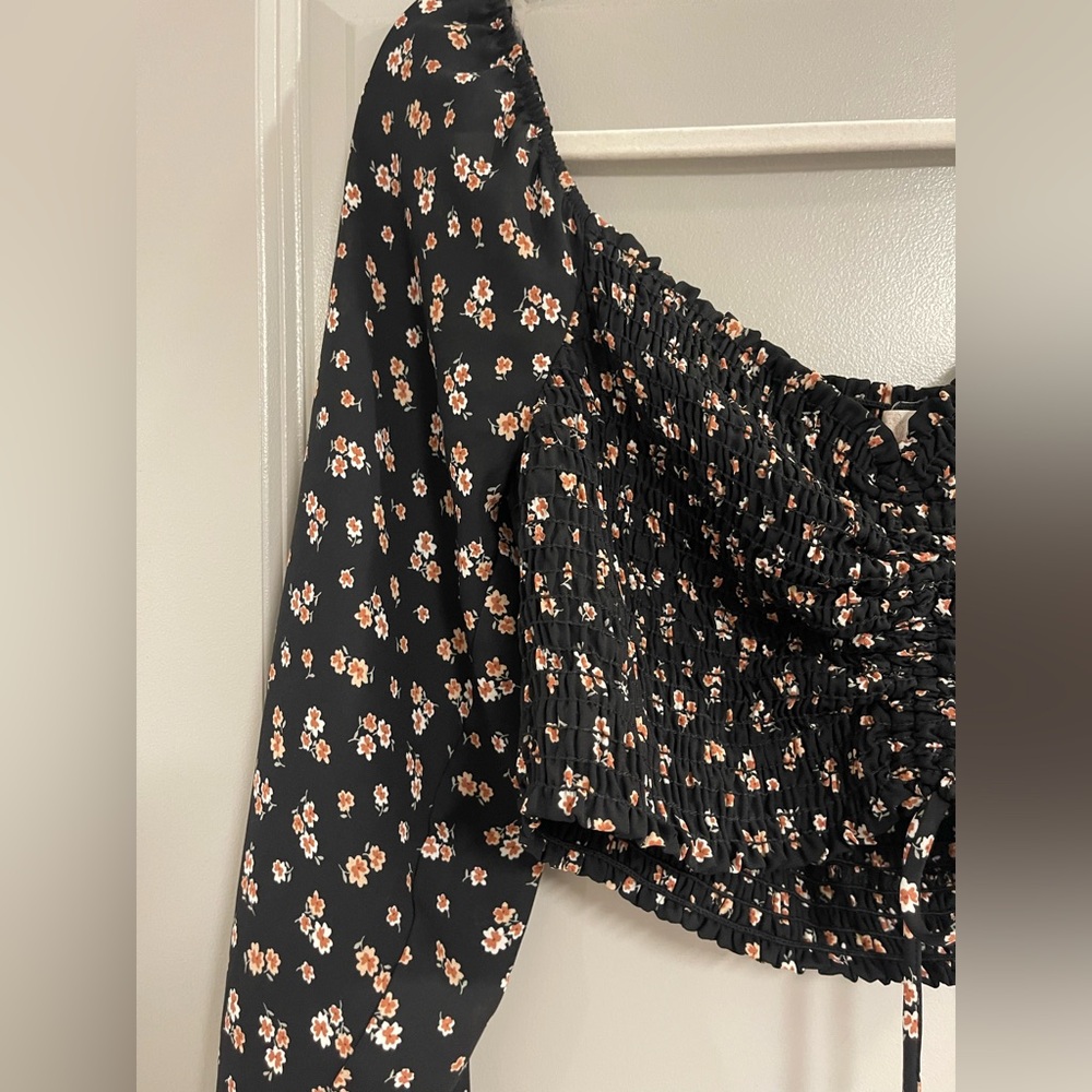 Altar'd State Black Floral Ruched Blouse - Picture 3 of 7